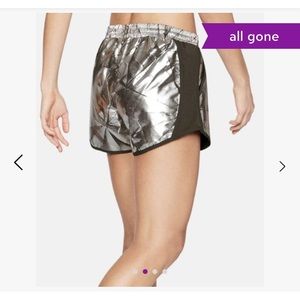 Under Armor METALLIC Fly By Perforated Shorts